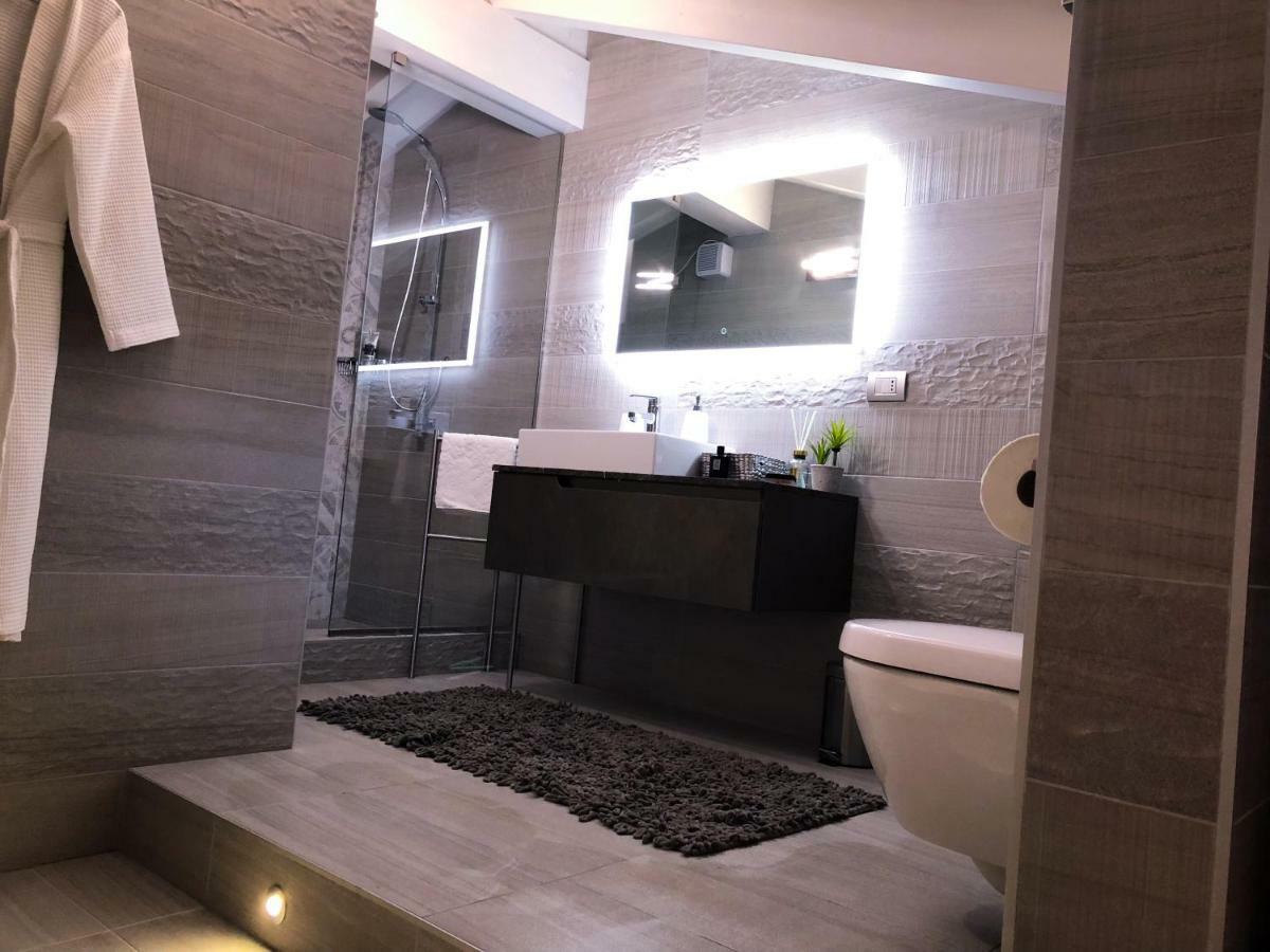 Paradise Luxury apartments Sirmione Extérieur photo